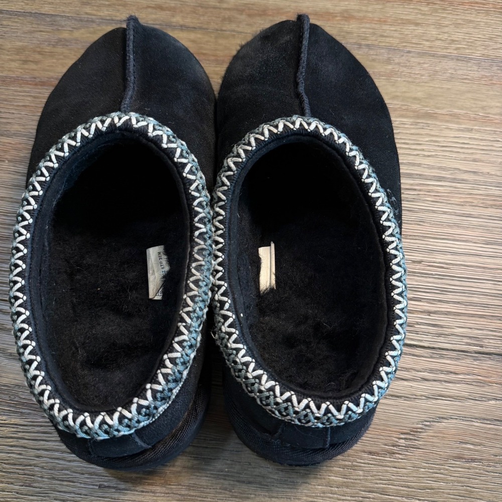 UGG Tasman Black Suede Sheepskin Lined Slip On Clog Slippers Women's 6 - Picture 6 of 12